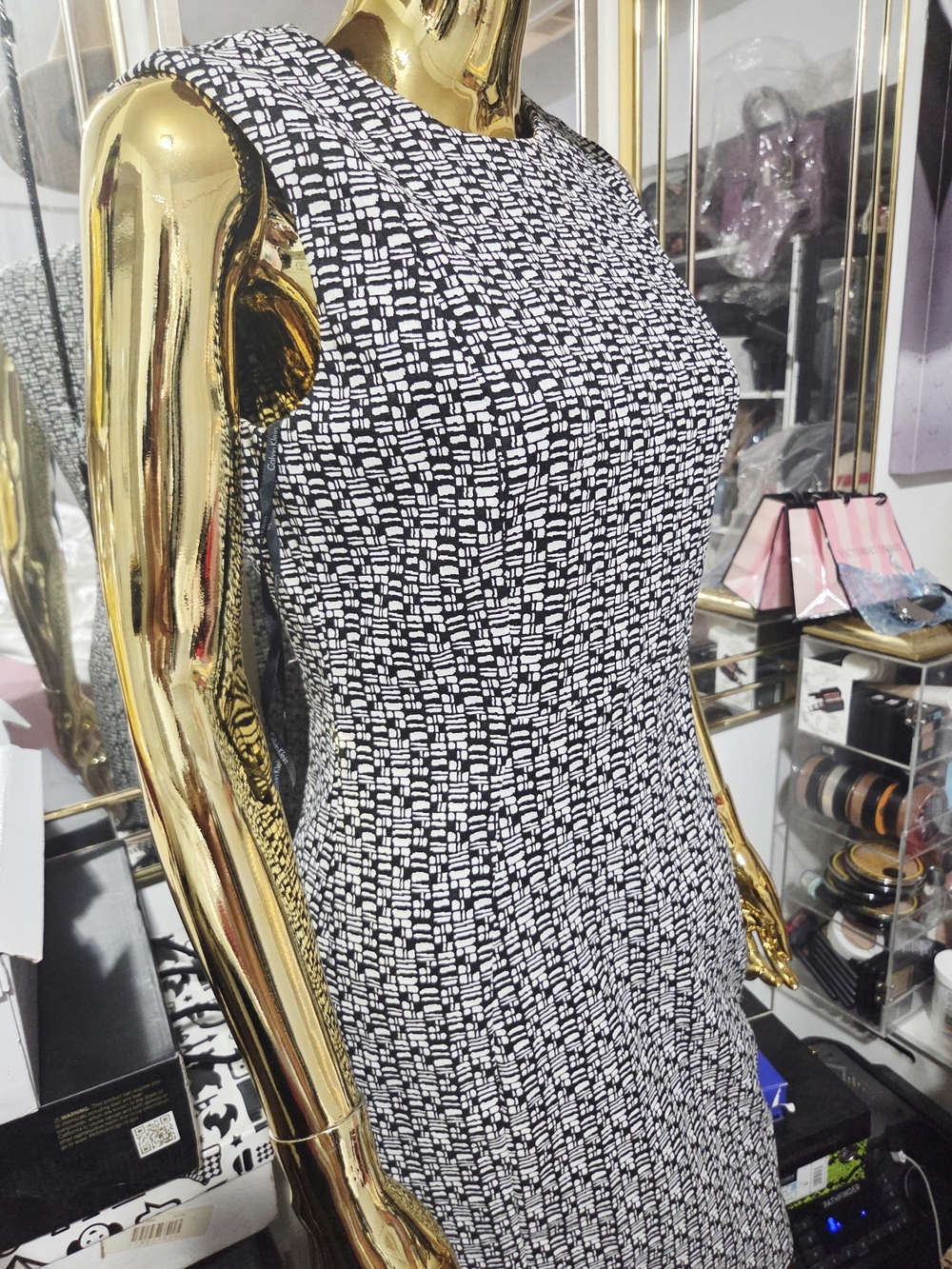 Calvin Klein Black & White Sleeveless Sheath Dress